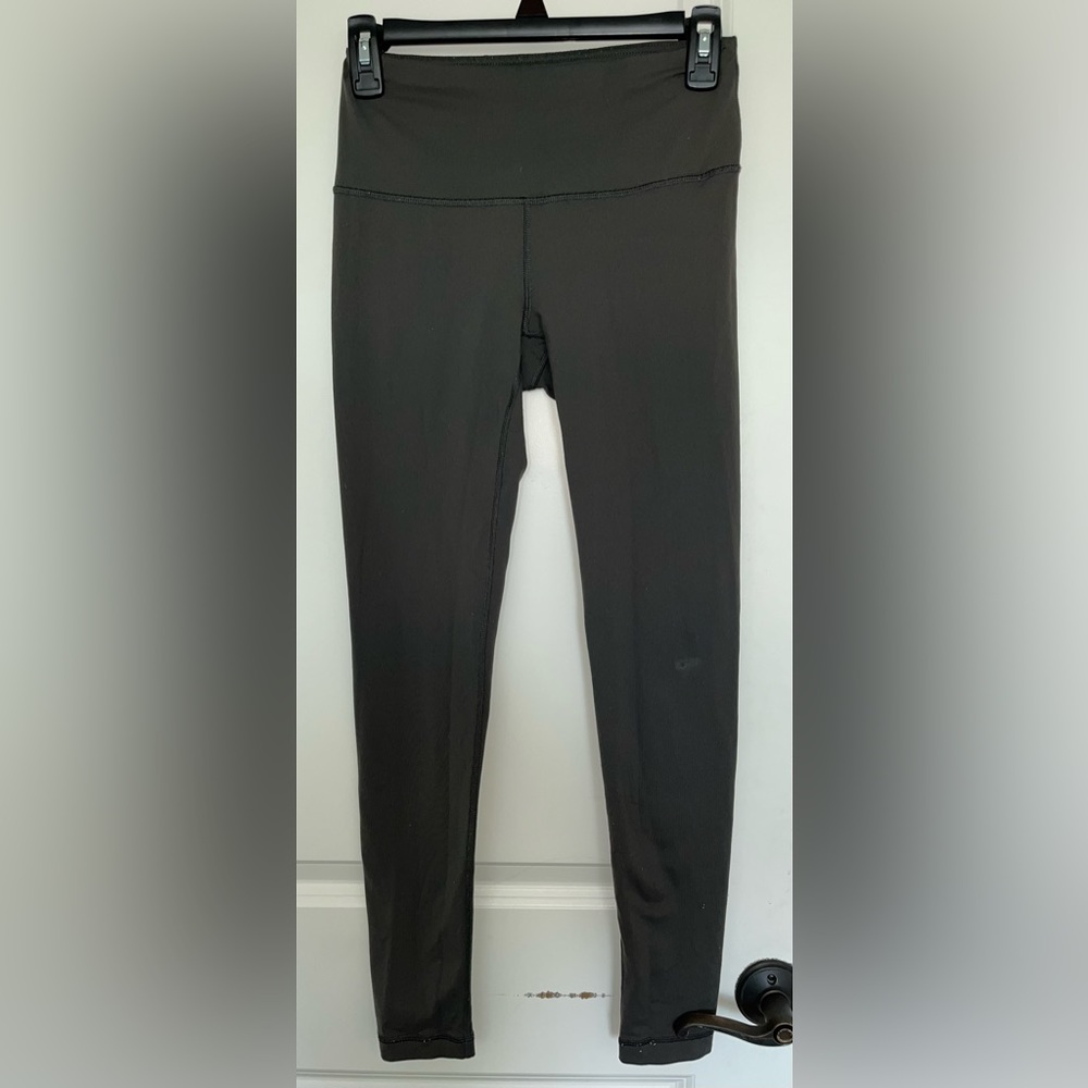 90 Degree Gray Leggings Small